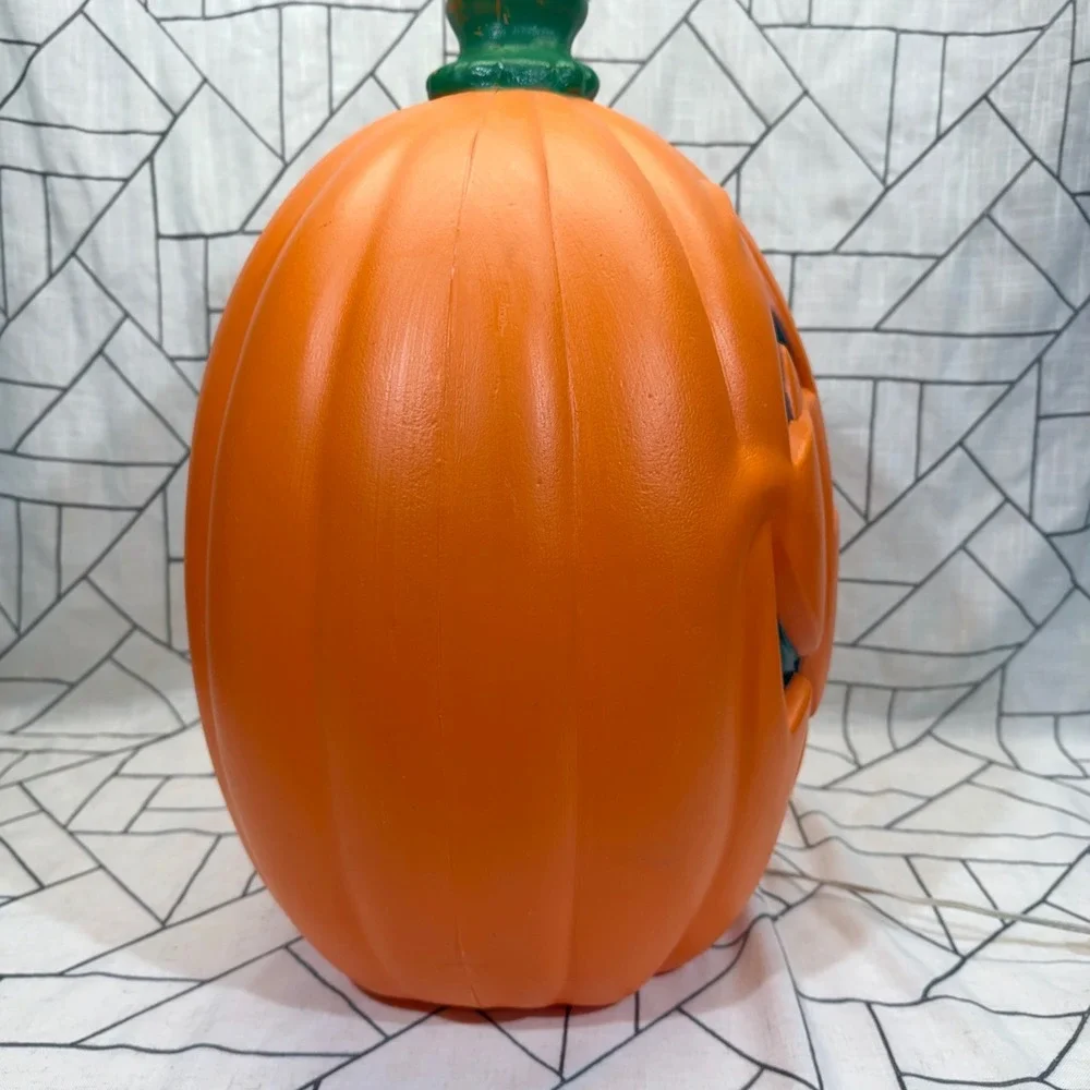 General Foam Plastic Blow Mold Pumpkin 20